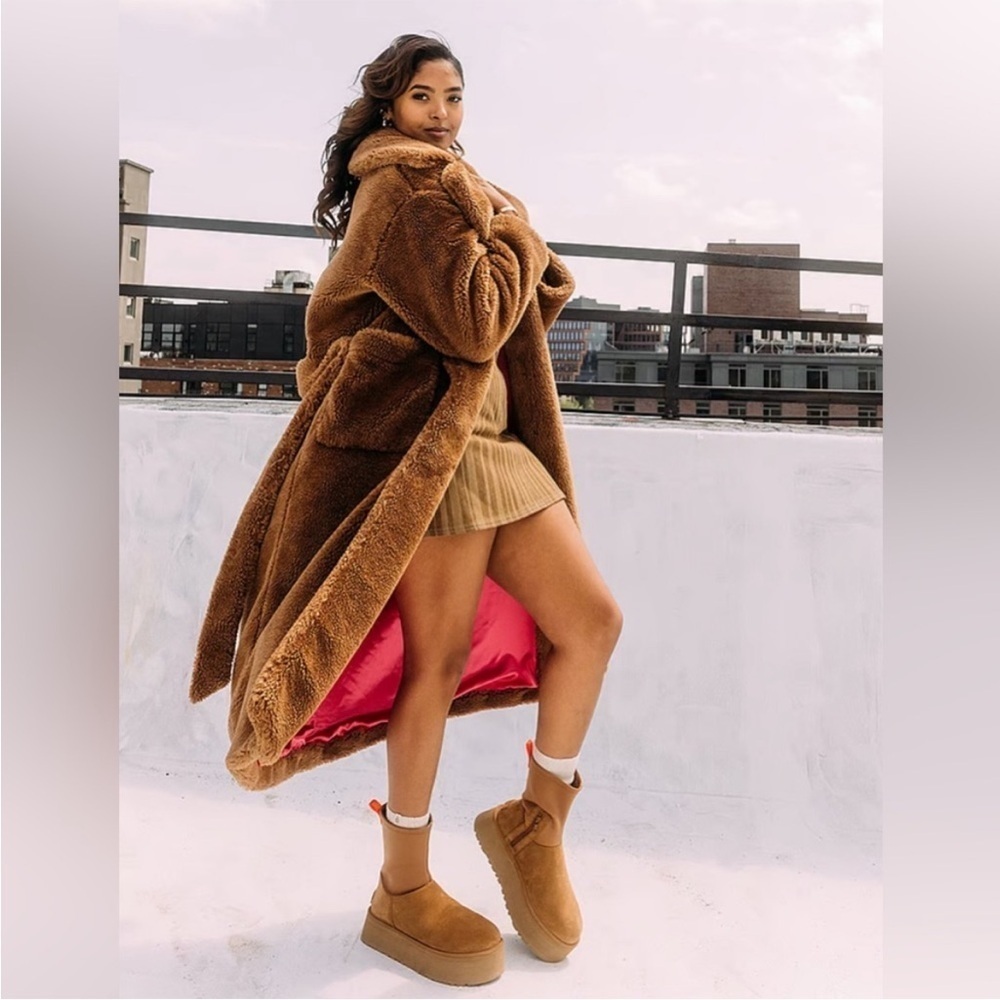 UGG Classic Dipper Boot- 9